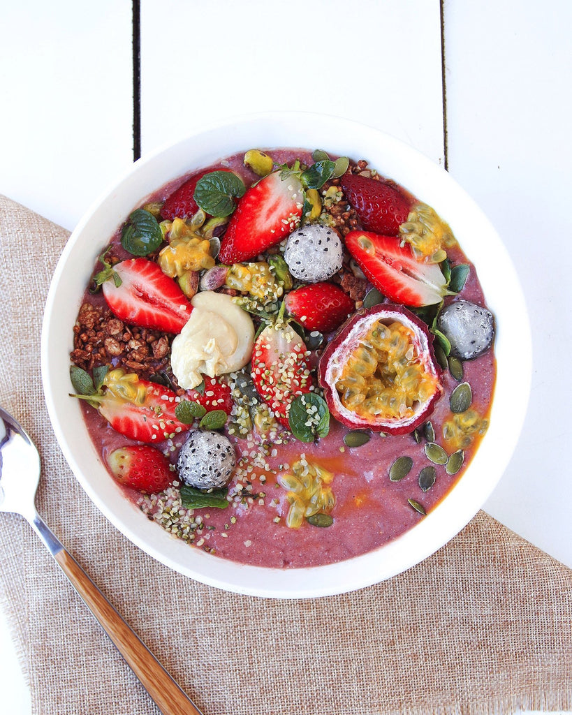 BEET BERRY SMOOTHIE BOWL | Tropeaka